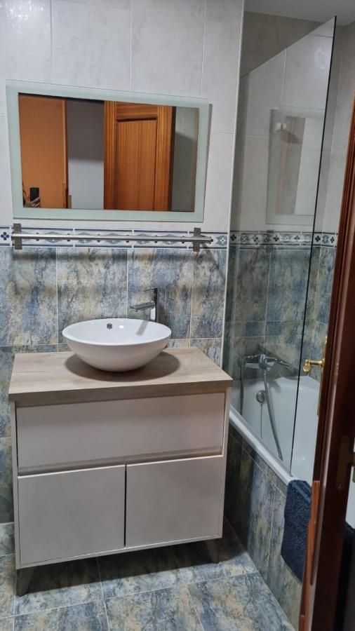 Casa De Claudia Comillas- Jardin Privado - A 10 Metros Del Capricho De Gaudi Екстериор снимка
