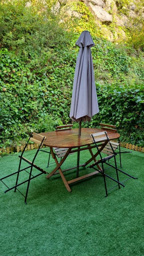 Casa De Claudia Comillas- Jardin Privado - A 10 Metros Del Capricho De Gaudi Екстериор снимка