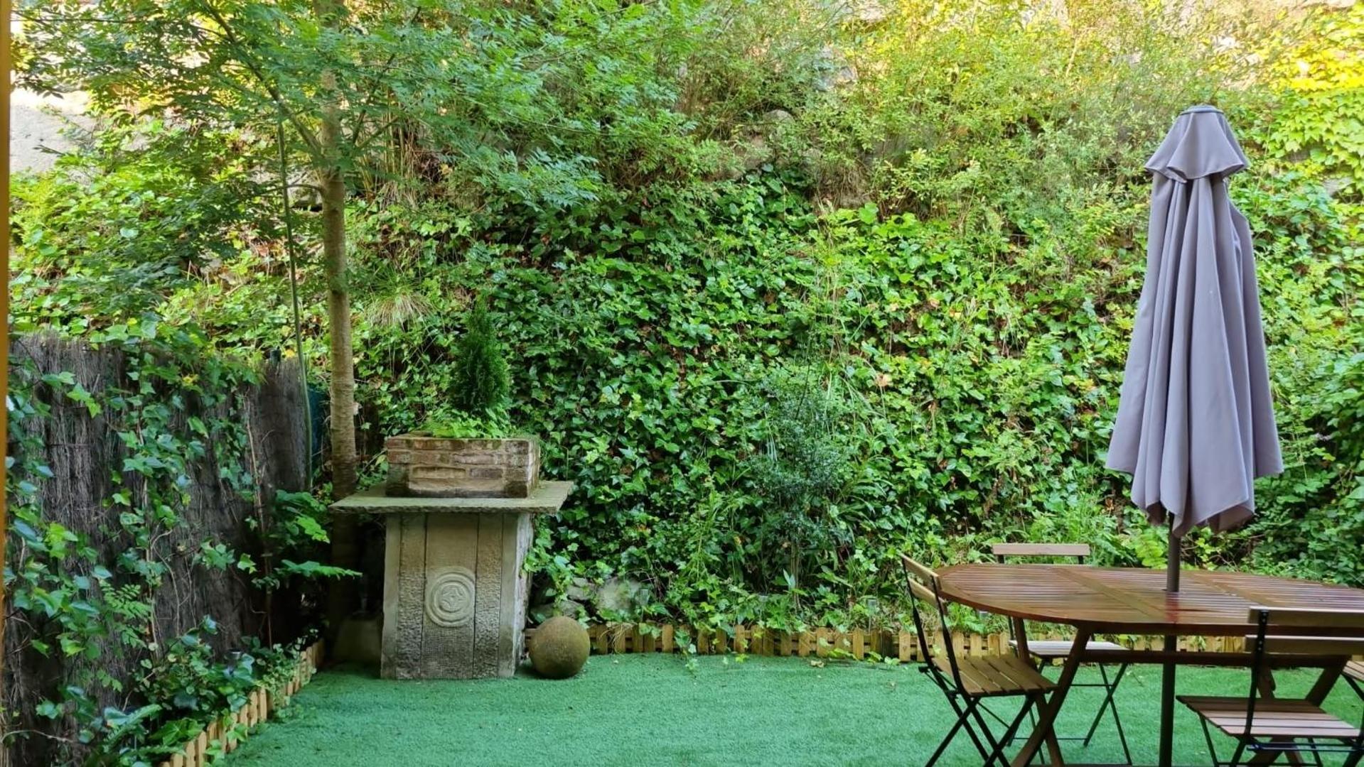 Casa De Claudia Comillas- Jardin Privado - A 10 Metros Del Capricho De Gaudi Екстериор снимка