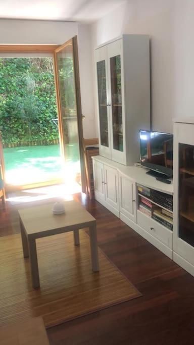 Casa De Claudia Comillas- Jardin Privado - A 10 Metros Del Capricho De Gaudi Екстериор снимка